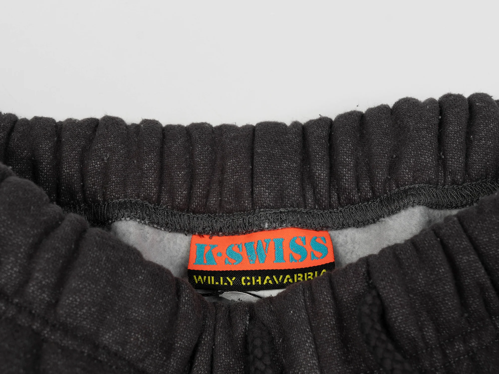 104361-038 | WILLY SWEATS | BLACK POWER - Image 6