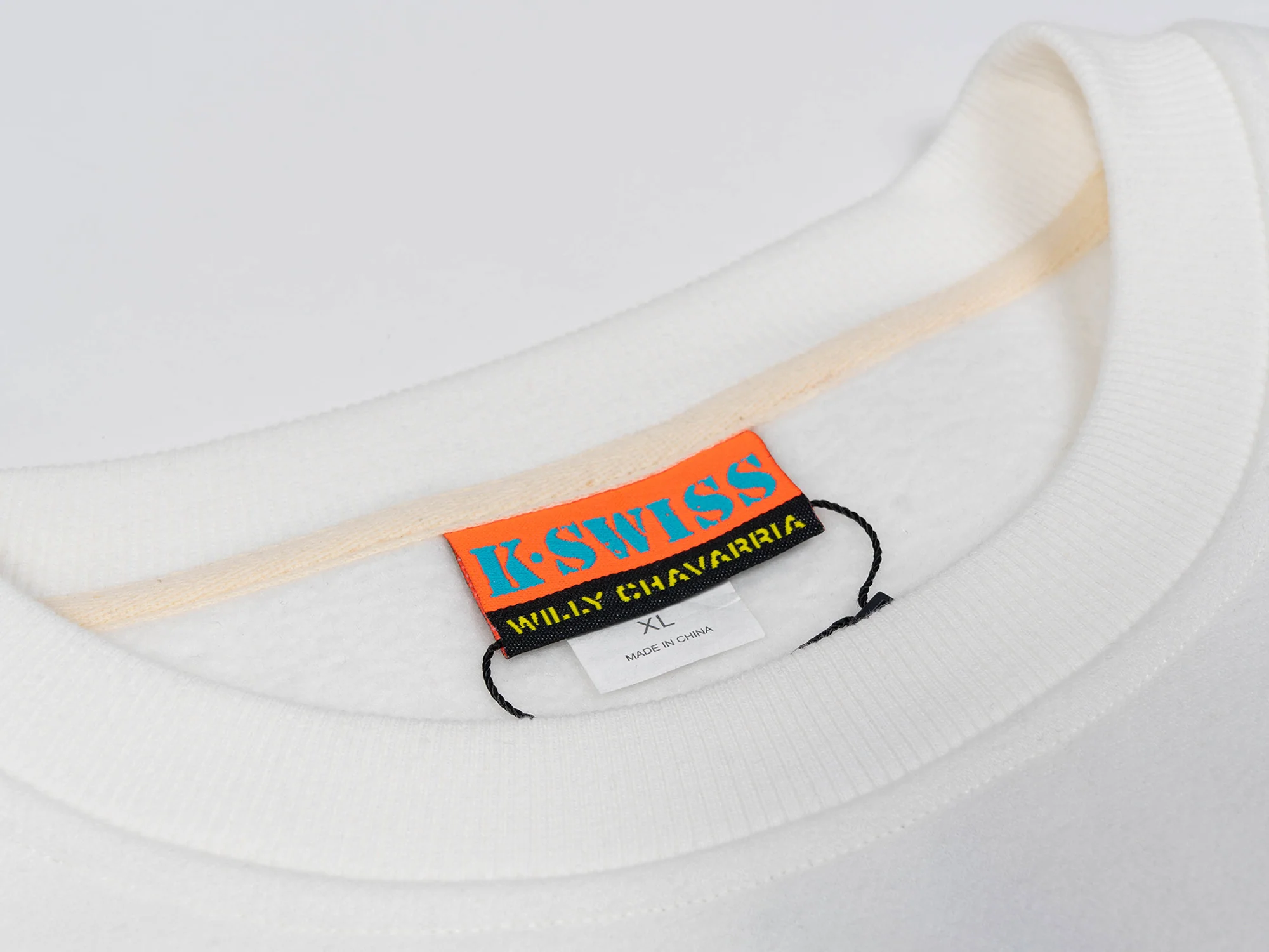 104362-100 | WILLY XL CREWNECK | WHITE - Image 6